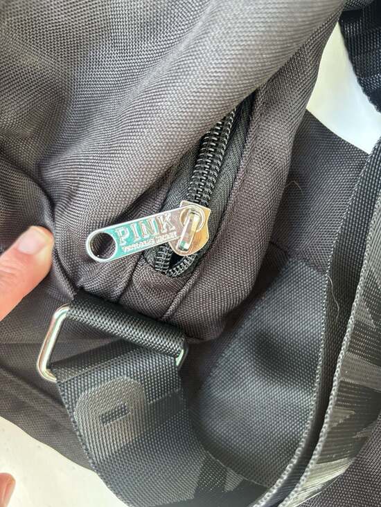 Victoria's Secret PINK Black Duffle Gym Bag with Reflective Stripe - Picture 8 of 11